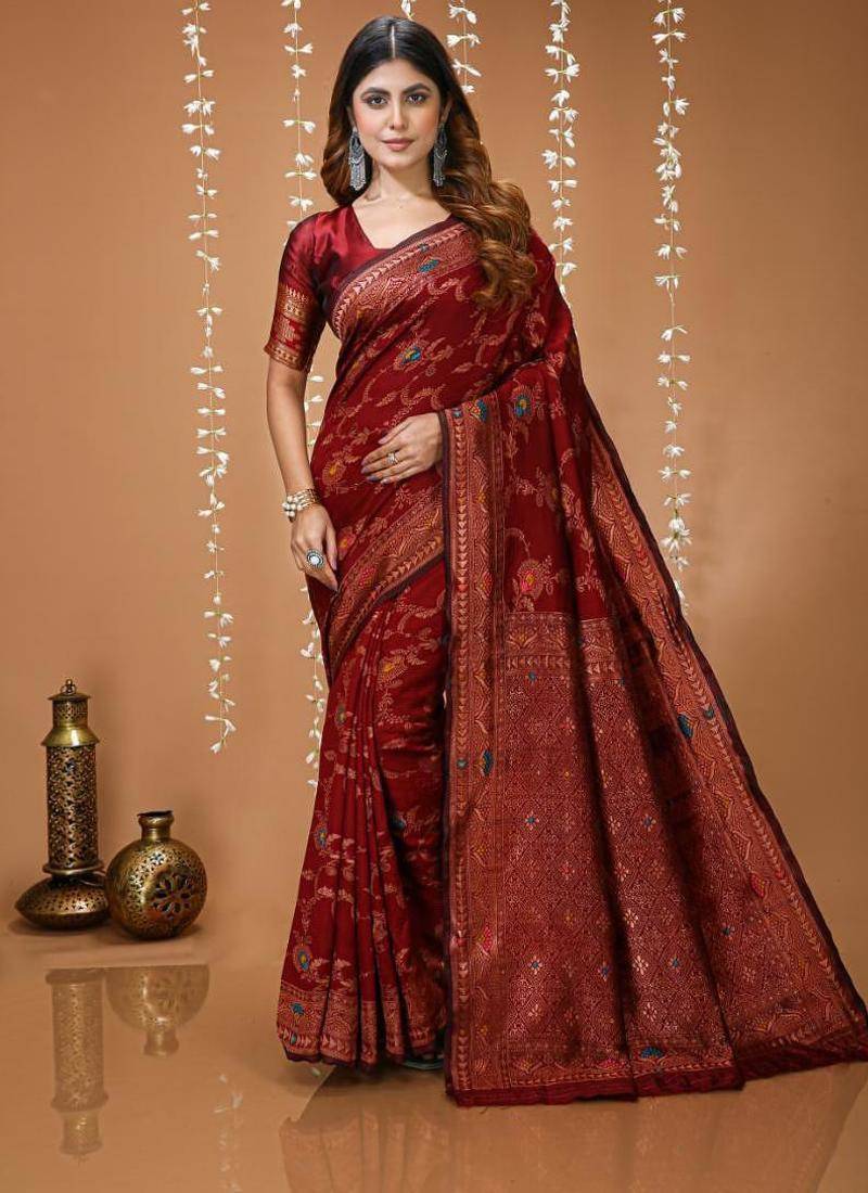 maroon silk blend zari saree with blouse
