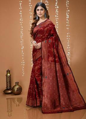 maroon silk blend zari saree with blouse 2