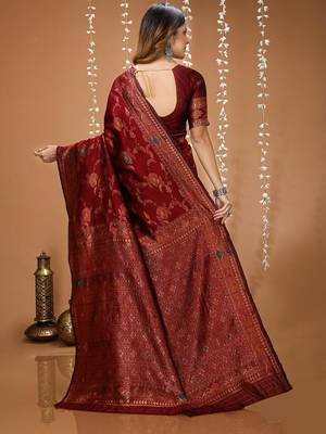 maroon silk blend zari saree with blouse 3