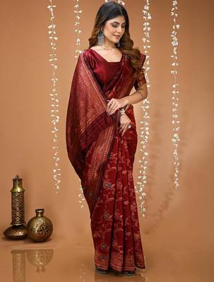 maroon silk blend zari saree with blouse 4