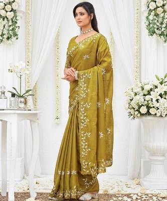 lemon georgette embroidered saree with blouse 3