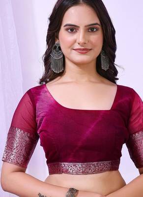 rani pink organza embroidered & jacquard border saree with blouse 5