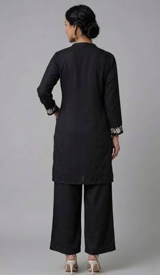 Black embroidered rayon kurta set 4