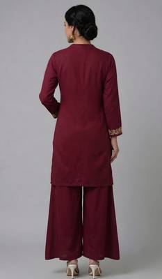 Maroon embroidered rayon kurta set 4
