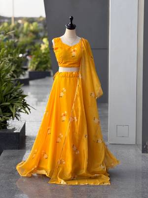 mustard organza printed lehenga choli 4