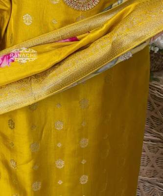  yellow embroidered viscose organza jacquard kurta pant set with printed dupatta 5