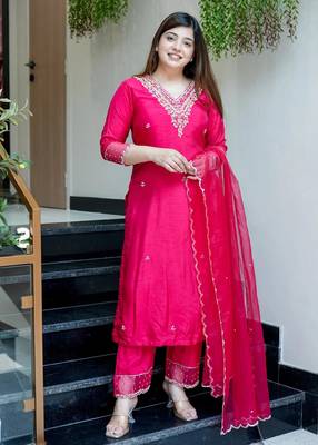 Rani pink embroidered viscose chanderi kurta pant set with organza dupatta 1