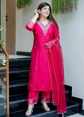 Rani pink embroidered viscose chanderi kurta pant set with organza dupatta 2