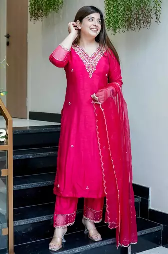 Rani pink embroidered viscose chanderi kurta pant set with organza dupatta