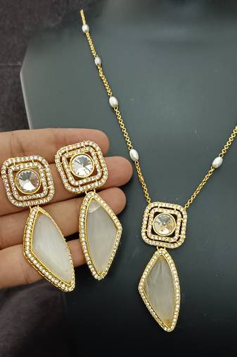 White moissanite necklace cz gold plated chain jewellery set