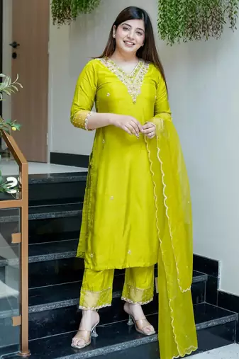 Lime green viscose chanderi embroidered kurta pant set with organza dupatta