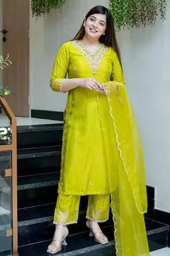 Lime green viscose chanderi embroidered kurta pant set with organza dupatta