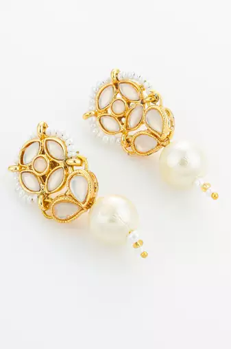 white kundan pearl drop earrings
