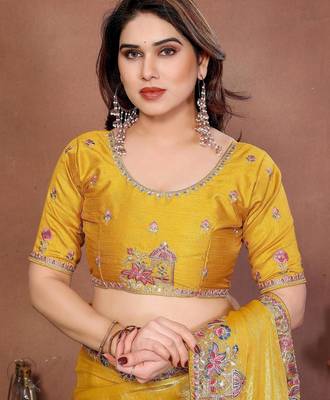 Women’s Yellow Embroidered Saree 3