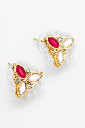 gold plated red kundan and pearl border stud earrings