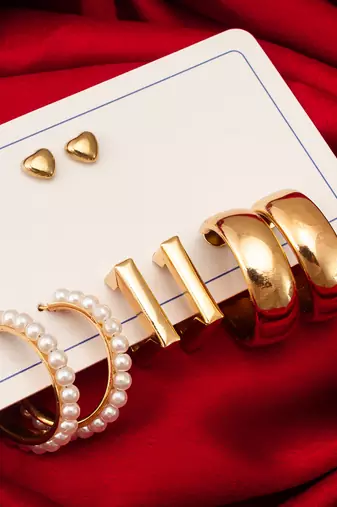 gold plated pearl and geometric hoop earring combo set