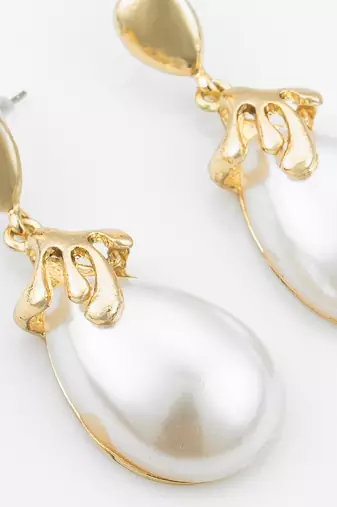 gold plated western style white drop earrings