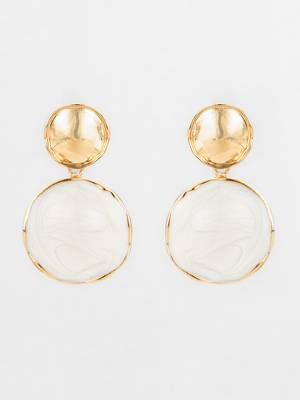 textured gold plated round statement earrings â€“ white marble finish 1
