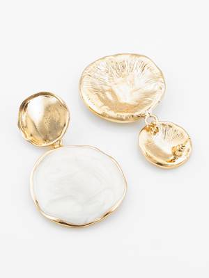 textured gold plated round statement earrings â€“ white marble finish 3
