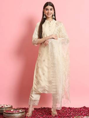 Floral embroidered silk blend round neck kurta trouser and dupatta set 1