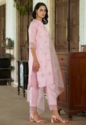 Floral embroidered silk blend round neck kurta trouser and dupatta set 3