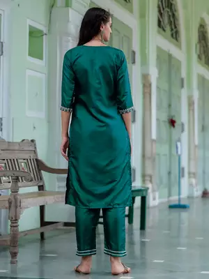 Floral embroidered silk blend round neck kurta trouser and dupatta set 2