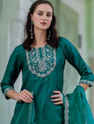 Floral embroidered silk blend round neck kurta trouser and dupatta set 4