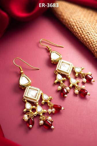 gold-toned kundan chandelier drop earrings