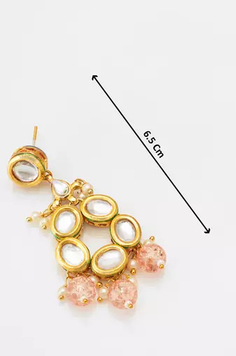 gold-toned kundan stud drop earrings with peach crackle bead drops