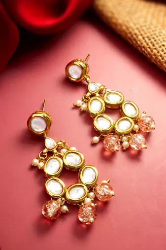 gold-toned kundan stud drop earrings with peach crackle bead drops