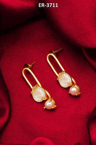gold-plated oval link drop earrings with stone and pearl