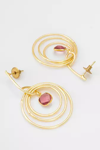 gold-plated circle hoop drop earrings with pink stone