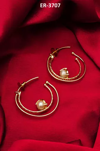 gold-plated double-layer open hoop earrings with pearl centre