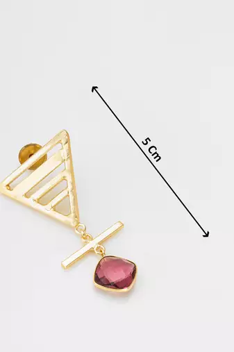 gold-plated textured triangle frame drop earrings with stone