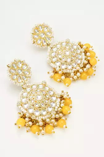 kundan round chandbali earrings with yellow beads and pearl cluster