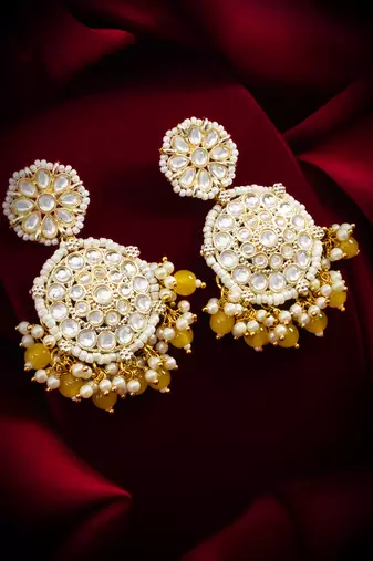 kundan round chandbali earrings with yellow beads and pearl cluster