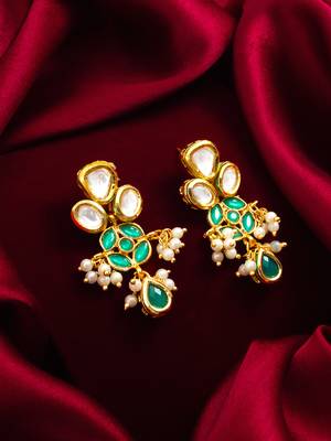 emerald green kundan and pearl drop earrings 5