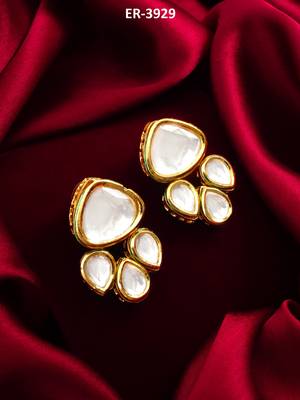 gold plated kundan stud earrings 1