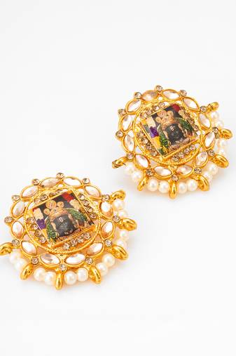 gold plated temple work kundan and pearl stud earrings