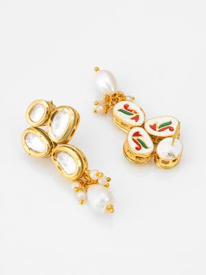 Classic gold-plated oval kundan earrings with oversized pearl drops 2