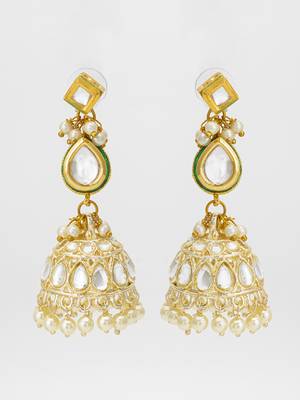 gold kundan jhumka earrings with kundan and pearl 1