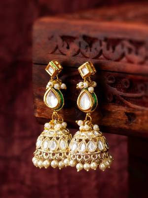 gold kundan jhumka earrings with kundan and pearl 4