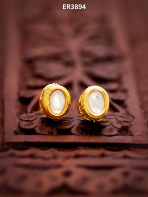 traditional gold-plated kundan stud earrings round minimal design 5