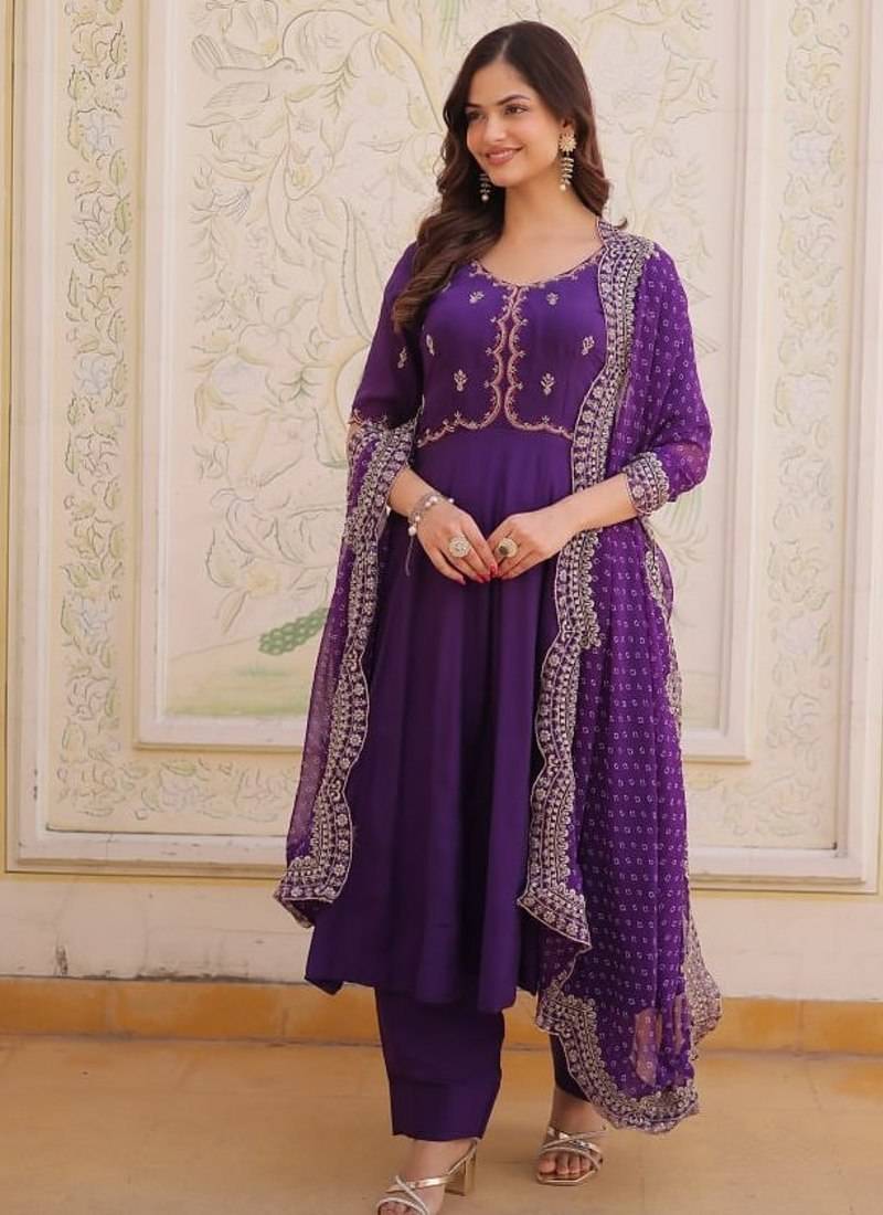 Purple Embroidered kurta set with dupatta 