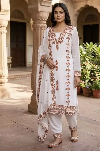 White Embroidered kurta set with dupatta