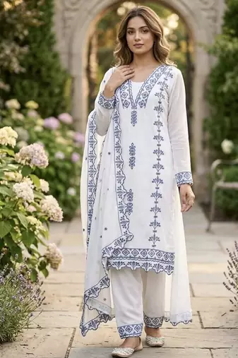 White Embroidered kurta set with dupatta