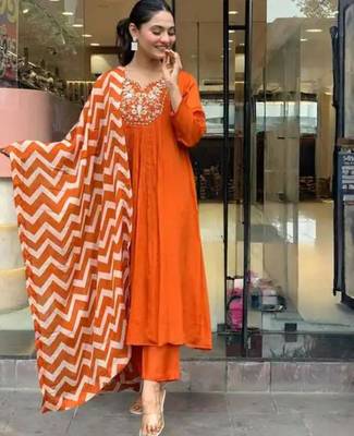 Orange chanderi silk embroidered kurta sets 4