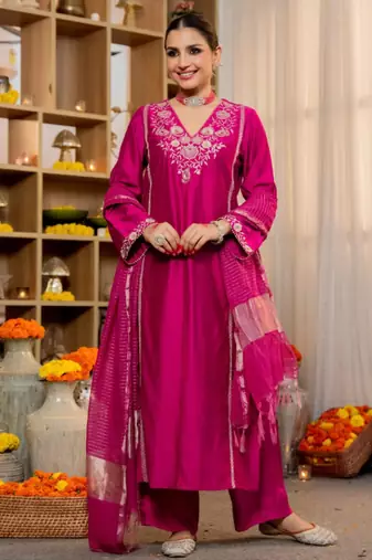 Magenta silk blend embroidered kurta sets
