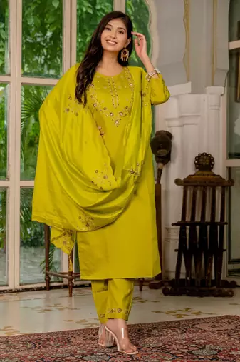 Lime green silk blend embroidered kurta sets