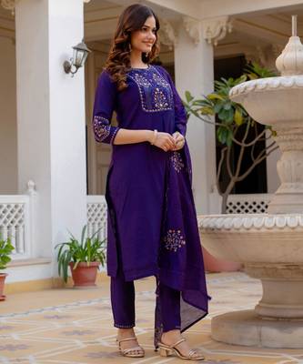 Purple silk blend embroidered kurta sets 2